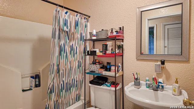 113 Calle Alegre Eagle Pass, TX 78852