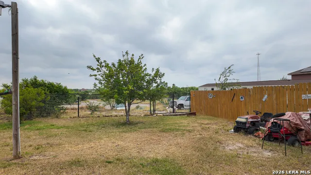 113 Calle Alegre Eagle Pass, TX 78852