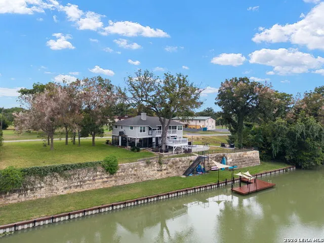 34 river oak Seguin, TX 78155