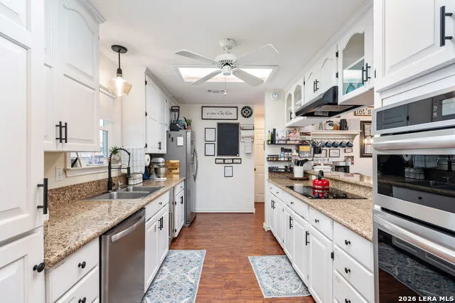 34 river oak Seguin, TX 78155