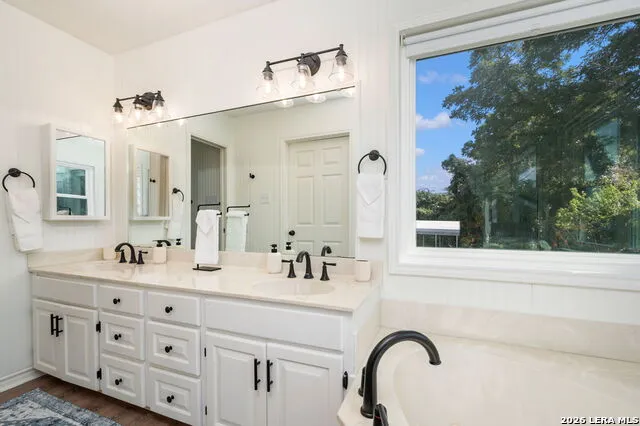 34 river oak Seguin, TX 78155