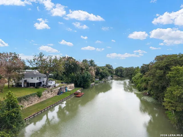 34 river oak Seguin, TX 78155