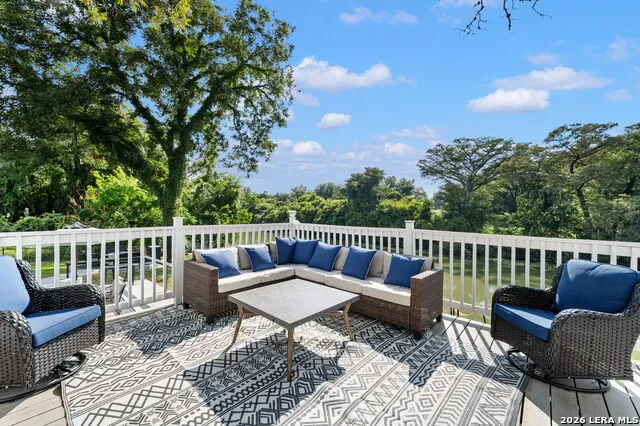 34 river oak Seguin, TX 78155