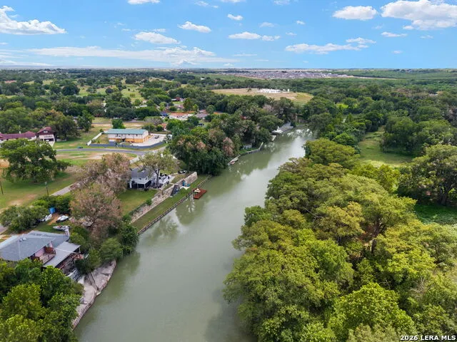 34 river oak Seguin, TX 78155