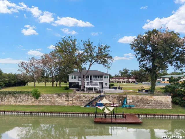 34 river oak Seguin, TX 78155