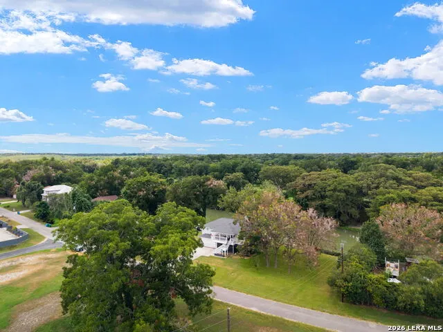 34 river oak Seguin, TX 78155