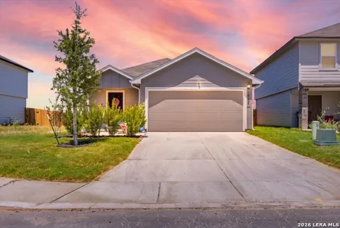 1675 House Finch Drive