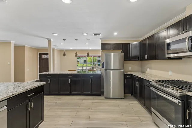 3203 Shady Springs San Antonio, TX 78230
