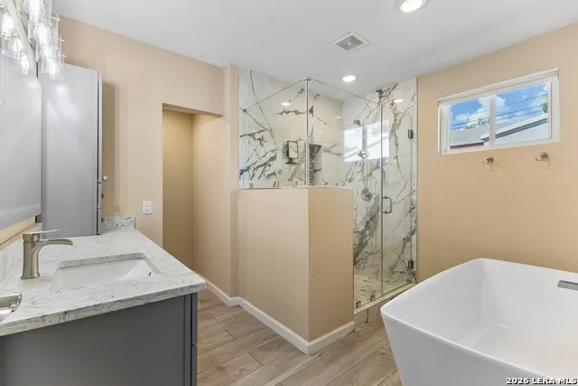 3203 Shady Springs San Antonio, TX 78230