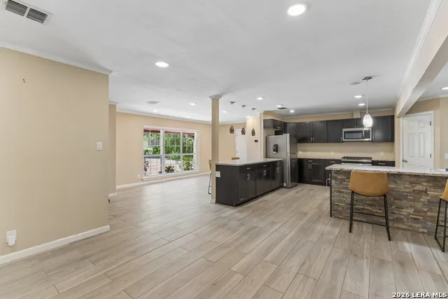 3203 Shady Springs San Antonio, TX 78230