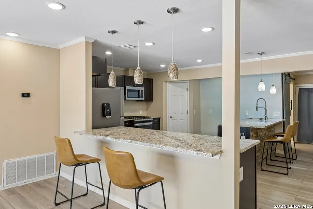 3203 Shady Springs San Antonio, TX 78230