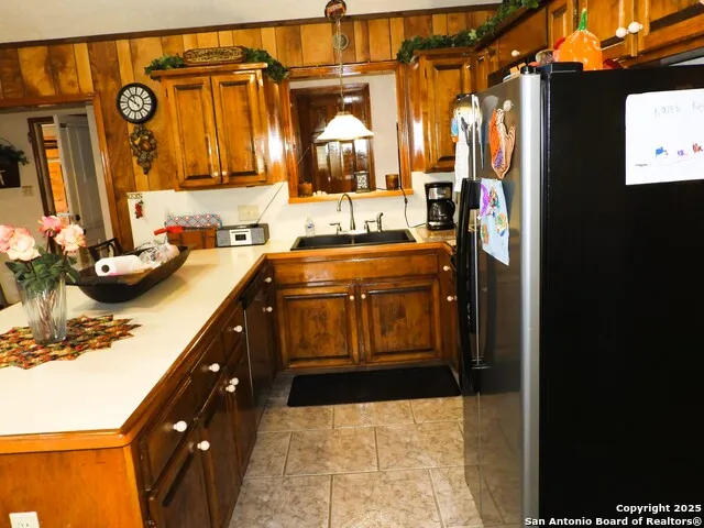 3078 Goat Hill Road Lakehills, TX 78063