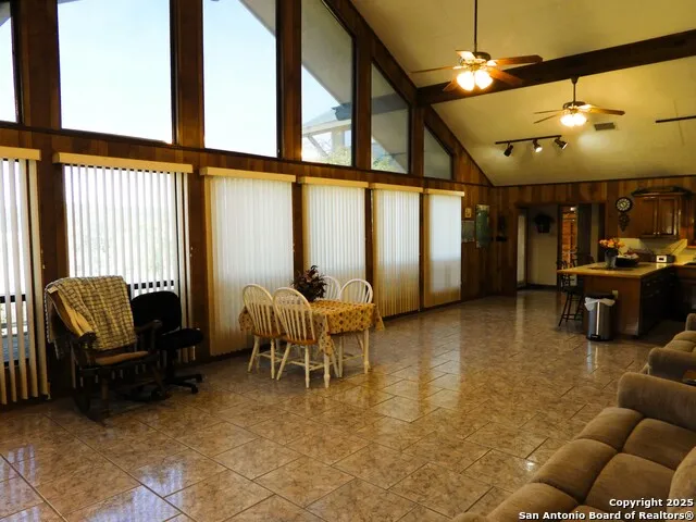 3078 Goat Hill Road Lakehills, TX 78063