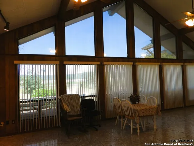 3078 Goat Hill Road Lakehills, TX 78063