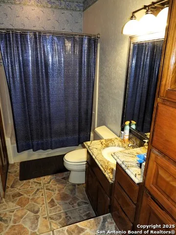 3078 Goat Hill Road Lakehills, TX 78063