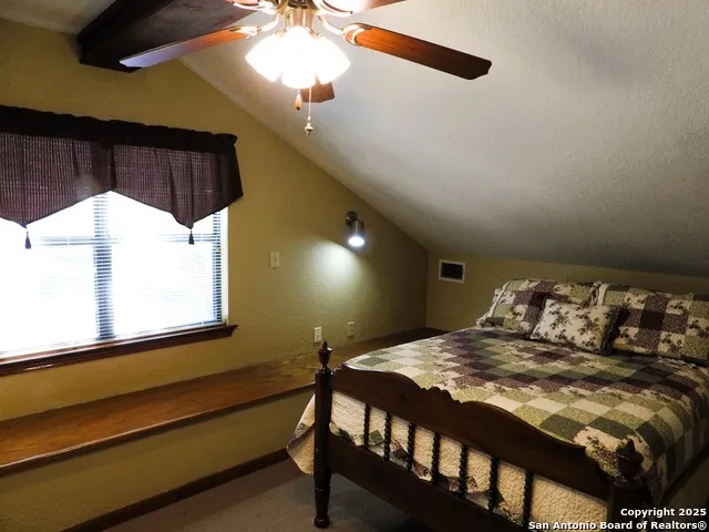 3078 Goat Hill Road Lakehills, TX 78063