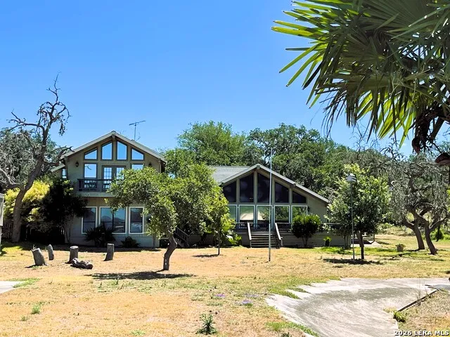 3078 Goat Hill Road Lakehills, TX 78063