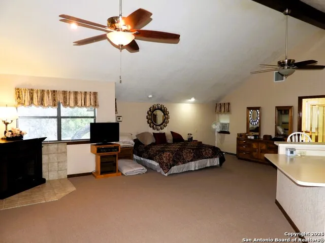 3078 Goat Hill Road Lakehills, TX 78063