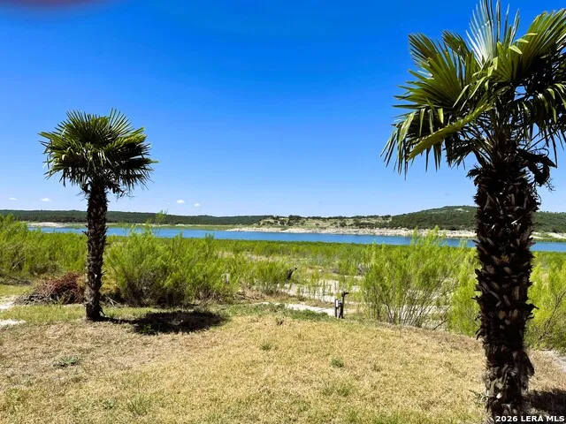 3078 Goat Hill Road Lakehills, TX 78063