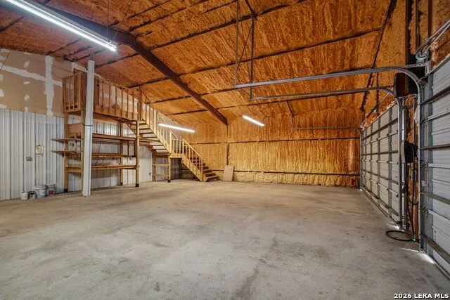 25 High Mdw Lytle, TX 78052