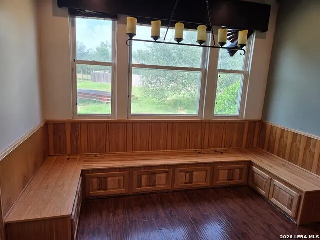 2270 County Road 306 Floresville, TX 78114
