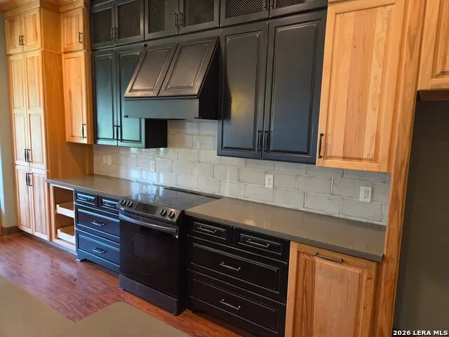 2270 County Road 306 Floresville, TX 78114