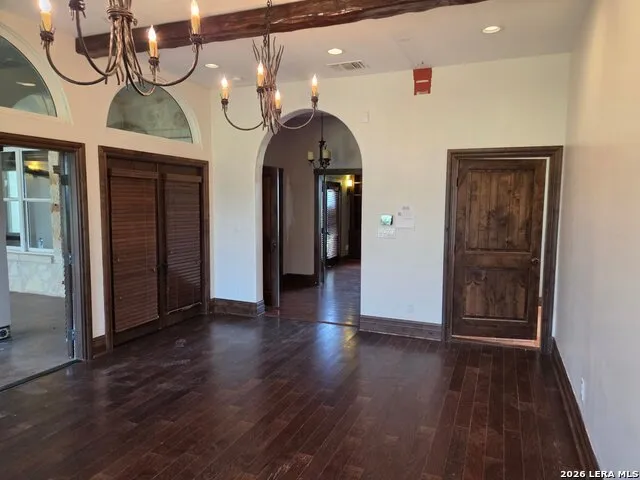 2270 County Road 306 Floresville, TX 78114