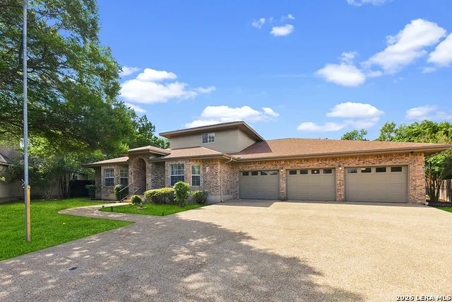 2773 DIAMOND TRL New Braunfels, TX 78132