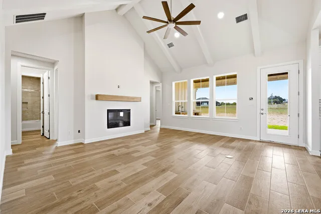 314 Firewheel Loop Floresville, TX 78114