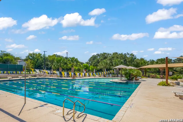 612 SKYFOREST DR Hollywood Park, TX 78232