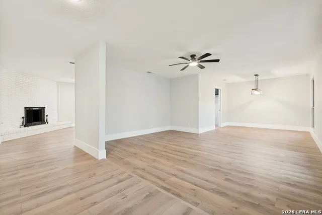612 SKYFOREST DR Hollywood Park, TX 78232