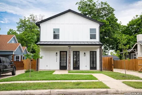 1339 SCHLEY AVE