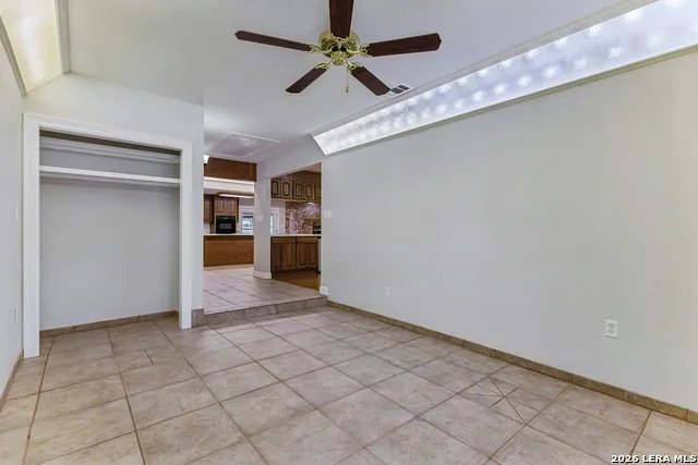 115 Springwood Ln San Antonio, TX 78216