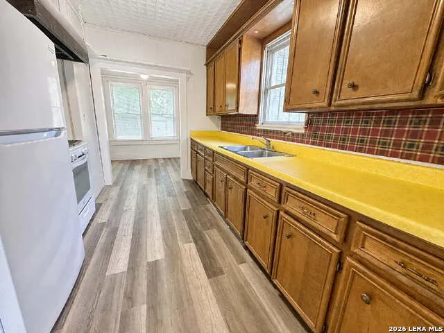 1117 30TH ST Hondo, TX 78861