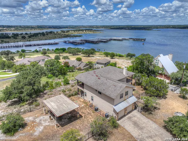 1525 W LAKESIDE DR Canyon Lake, TX 78133