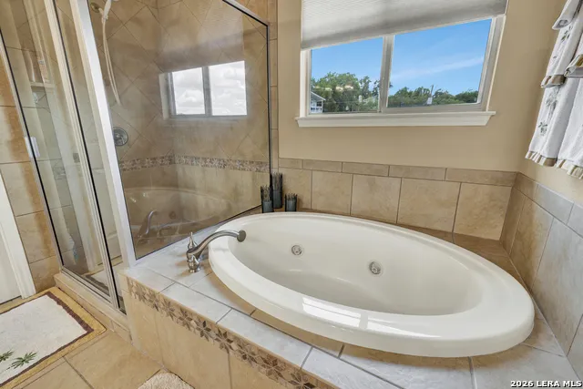 1525 W LAKESIDE DR Canyon Lake, TX 78133