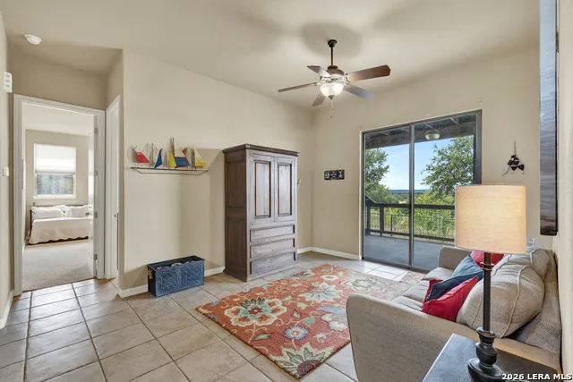 1525 W LAKESIDE DR Canyon Lake, TX 78133