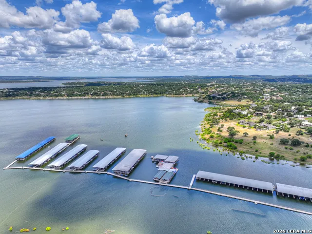 1525 W LAKESIDE DR Canyon Lake, TX 78133