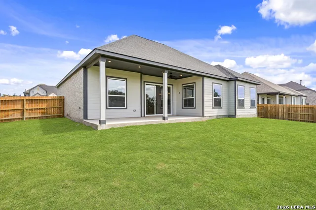 204 AZALEA ALY Castroville, TX 78009