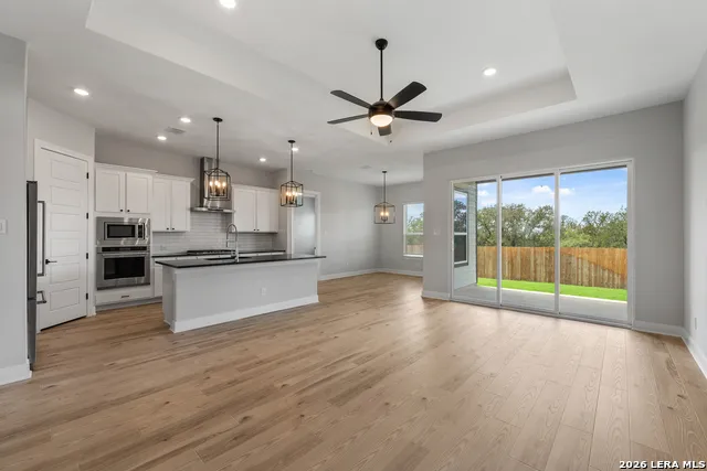 204 AZALEA ALY Castroville, TX 78009