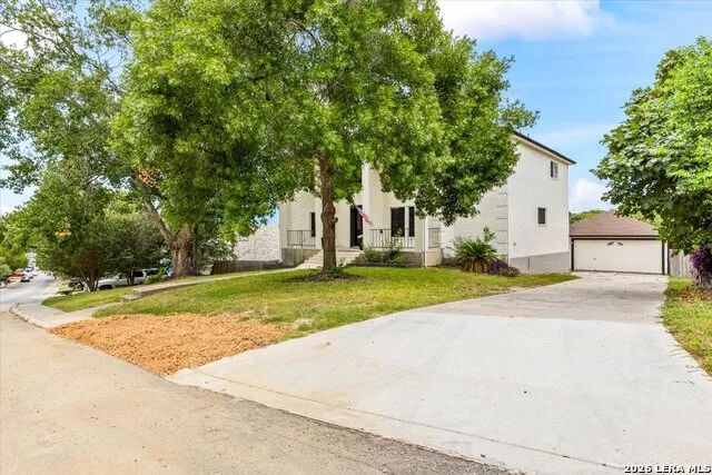7738 OAKHILL PARK DR San Antonio, TX 78249