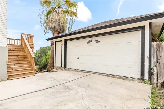 7738 OAKHILL PARK DR San Antonio, TX 78249