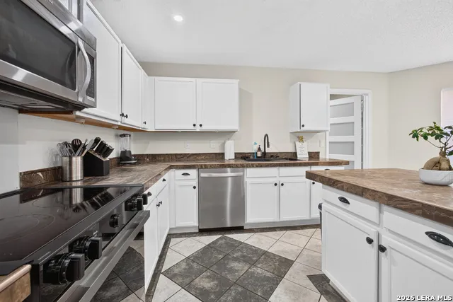 2600 Ashley Oak Dr Schertz, TX 78154