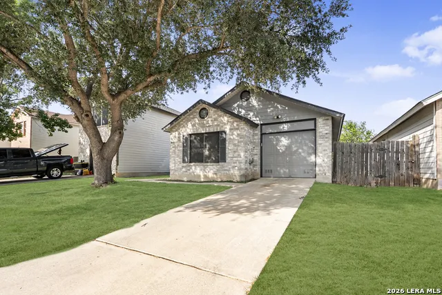 6814 SAHARASTONE DR Converse, TX 78109