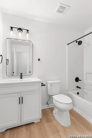 6814 SAHARASTONE DR Converse, TX 78109