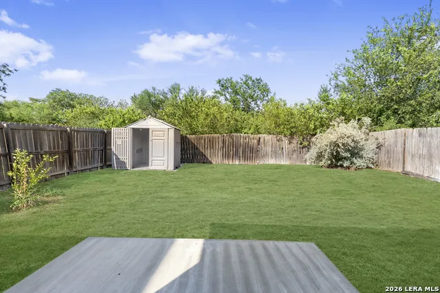 6814 SAHARASTONE DR Converse, TX 78109