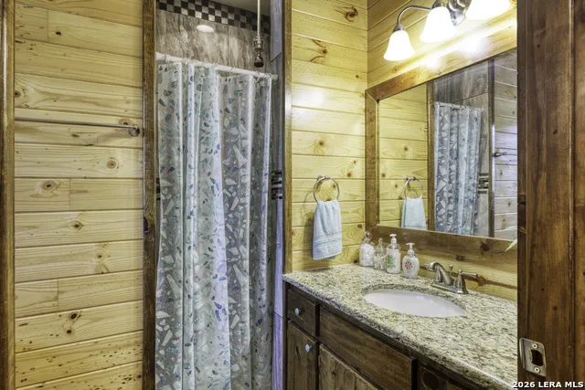 59 Deer Run Trail Concan, TX 78838