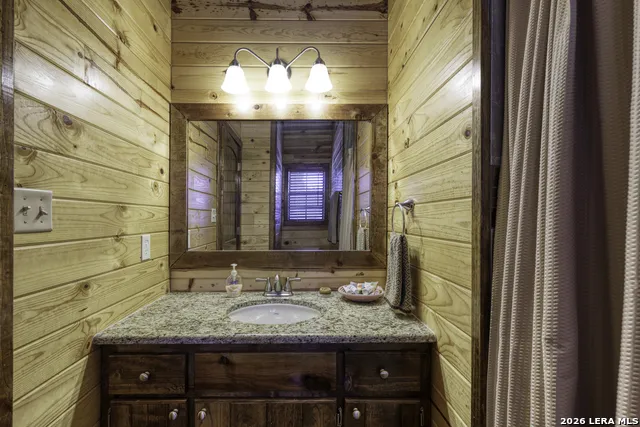 59 Deer Run Trail Concan, TX 78838