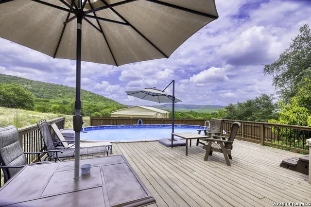 59 Deer Run Trail Concan, TX 78838