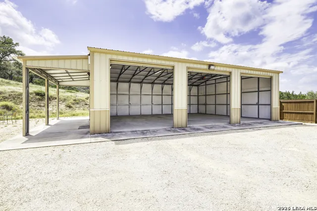 59 Deer Run Trail Concan, TX 78838